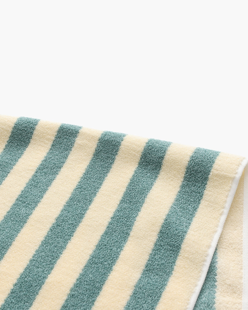 Serviette à main à rayures de mer