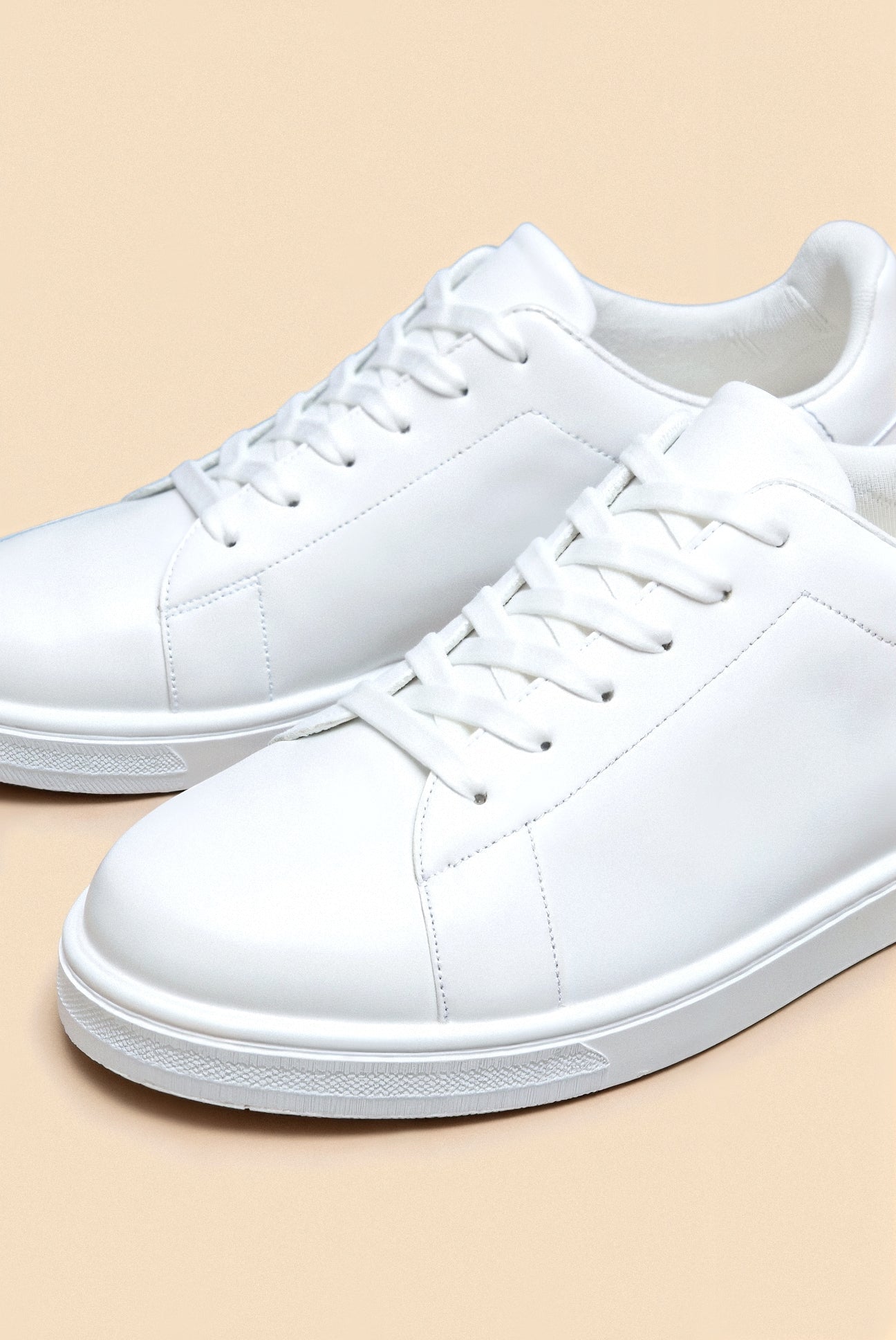 VORO Classic Sneaker