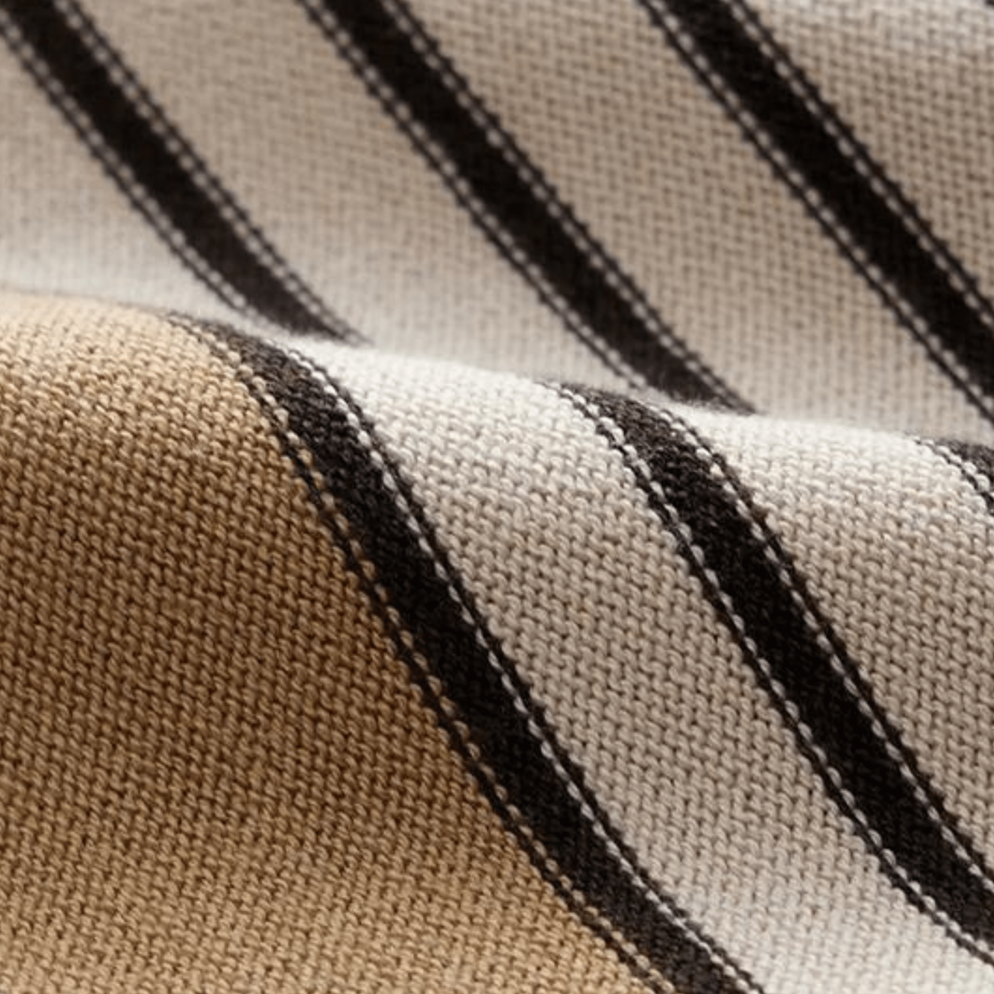 VORO Polo with buttons
